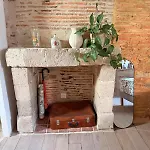 Cocon En Pierre Au Coeur Des Rues De