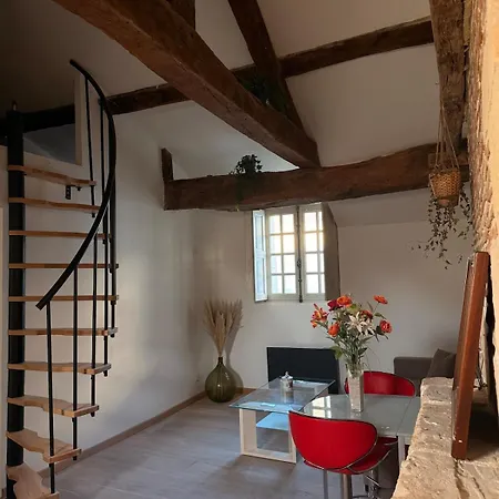 Appartement Cocon En Pierre Au Coeur Des Rues De